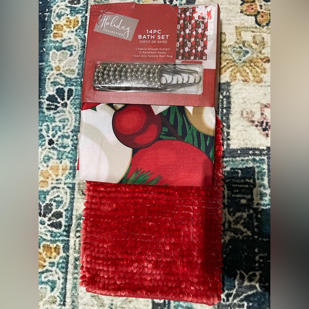 Holiday Collection 14 Piece Festive Poinsettia Shower Curtain Set